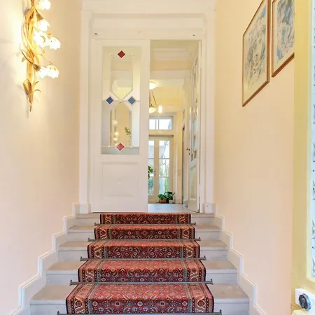Charmante Altbauwohnung * Rhodt unter Rietburg