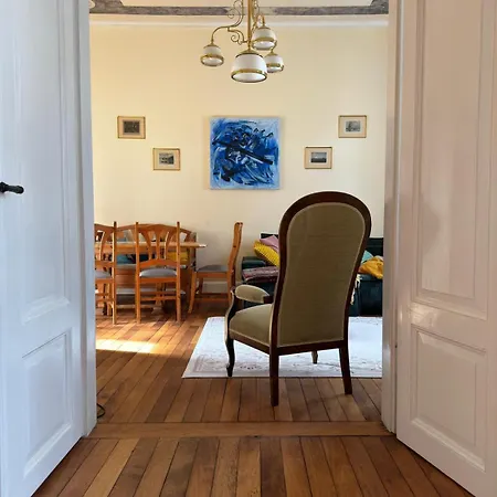 Charmante Altbauwohnung * Rhodt unter Rietburg